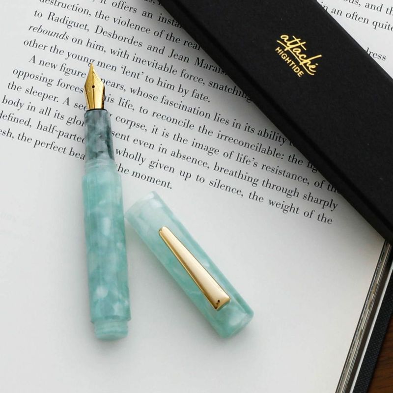 Hightide Attache Marbled Fountain Pen