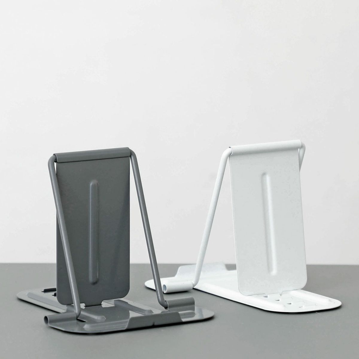 Hightide Metal Gadget Stand