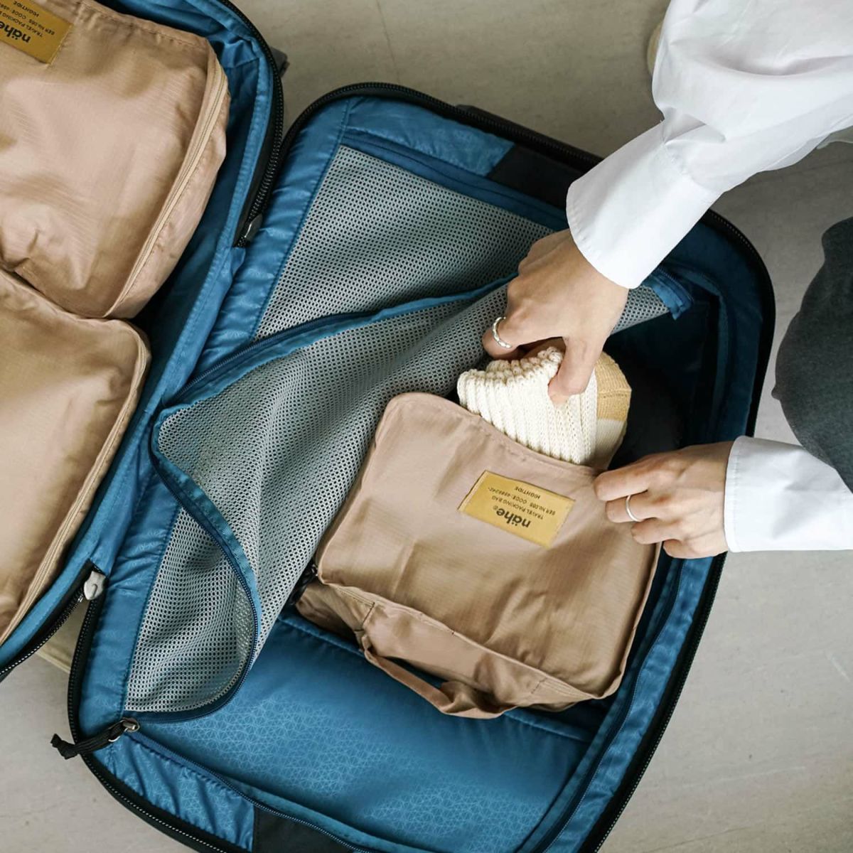 Hightide Nahe Travel Packing Bags