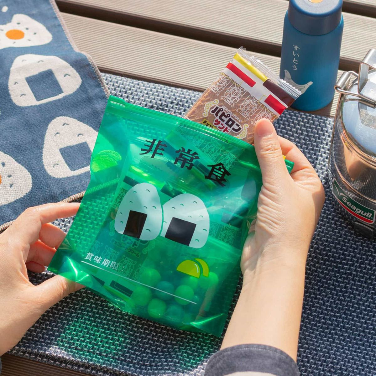 Hightide New Retro Zipper Bag M (Pack of 6)