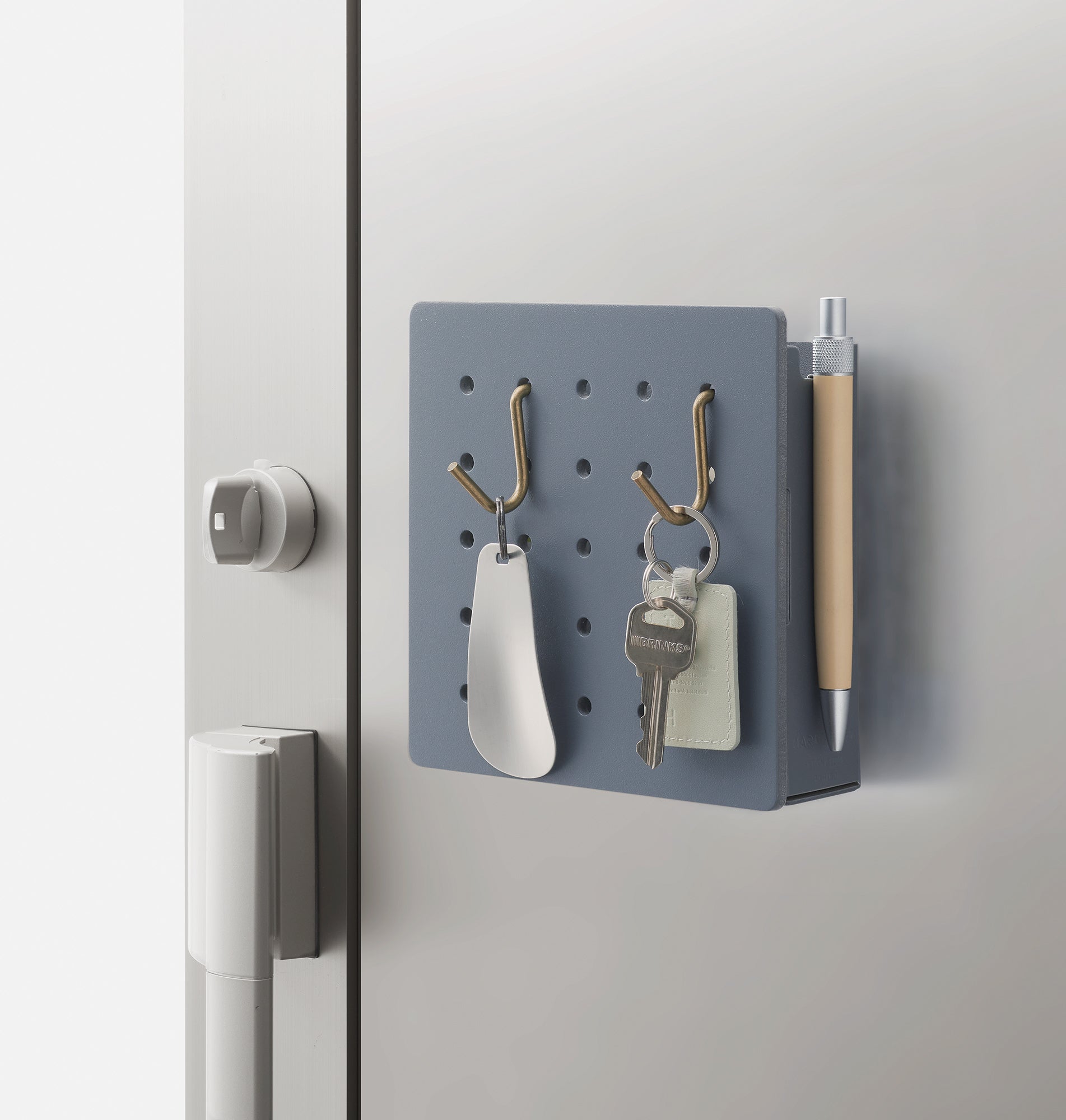 KING JIM HARU PEGGY Magnetic Pegboard