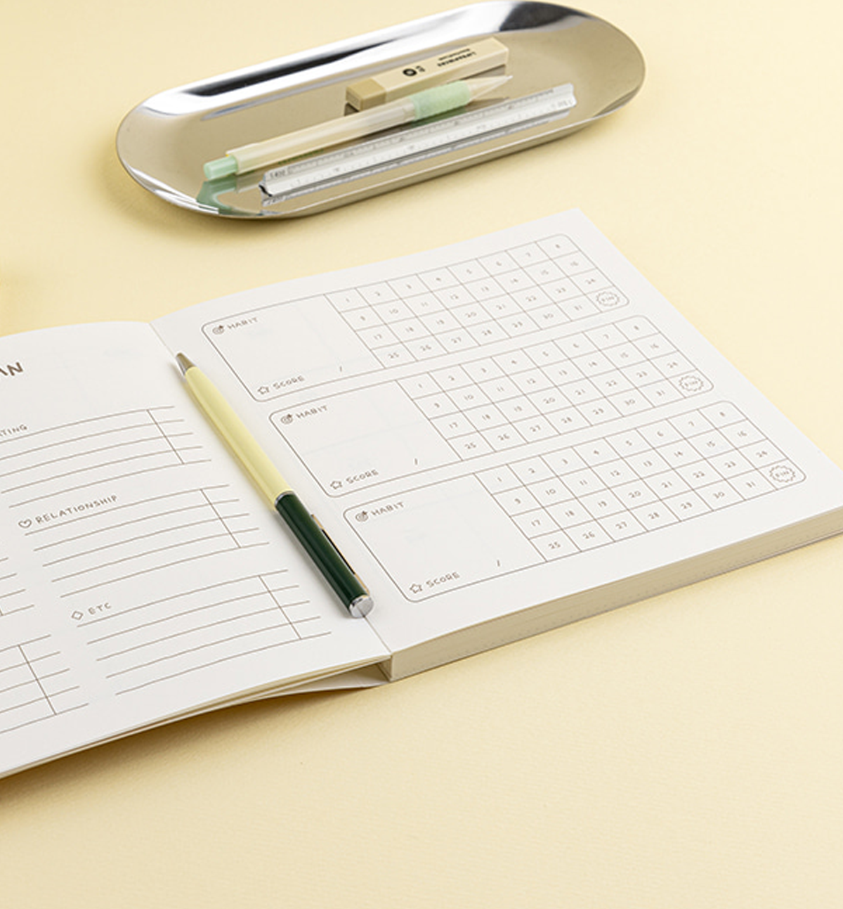 Livework Growing Days Weekly Planner