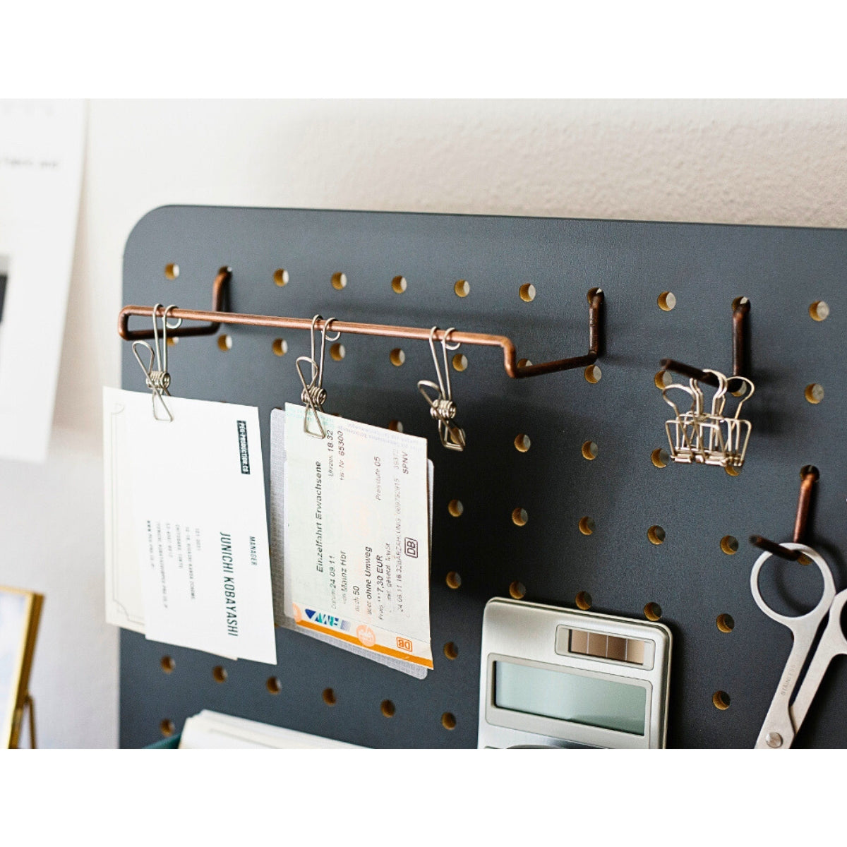 KING JIM PEGGY Pegboard Accessories Stand - Black