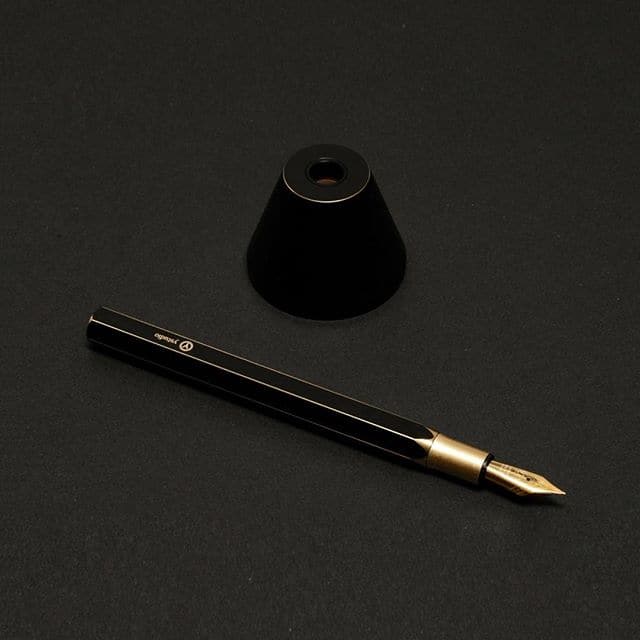 Ystudio Desk Fountain Pen + Stand