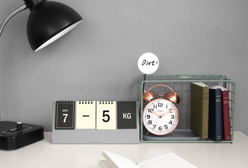 Iconic D-Day Calendar