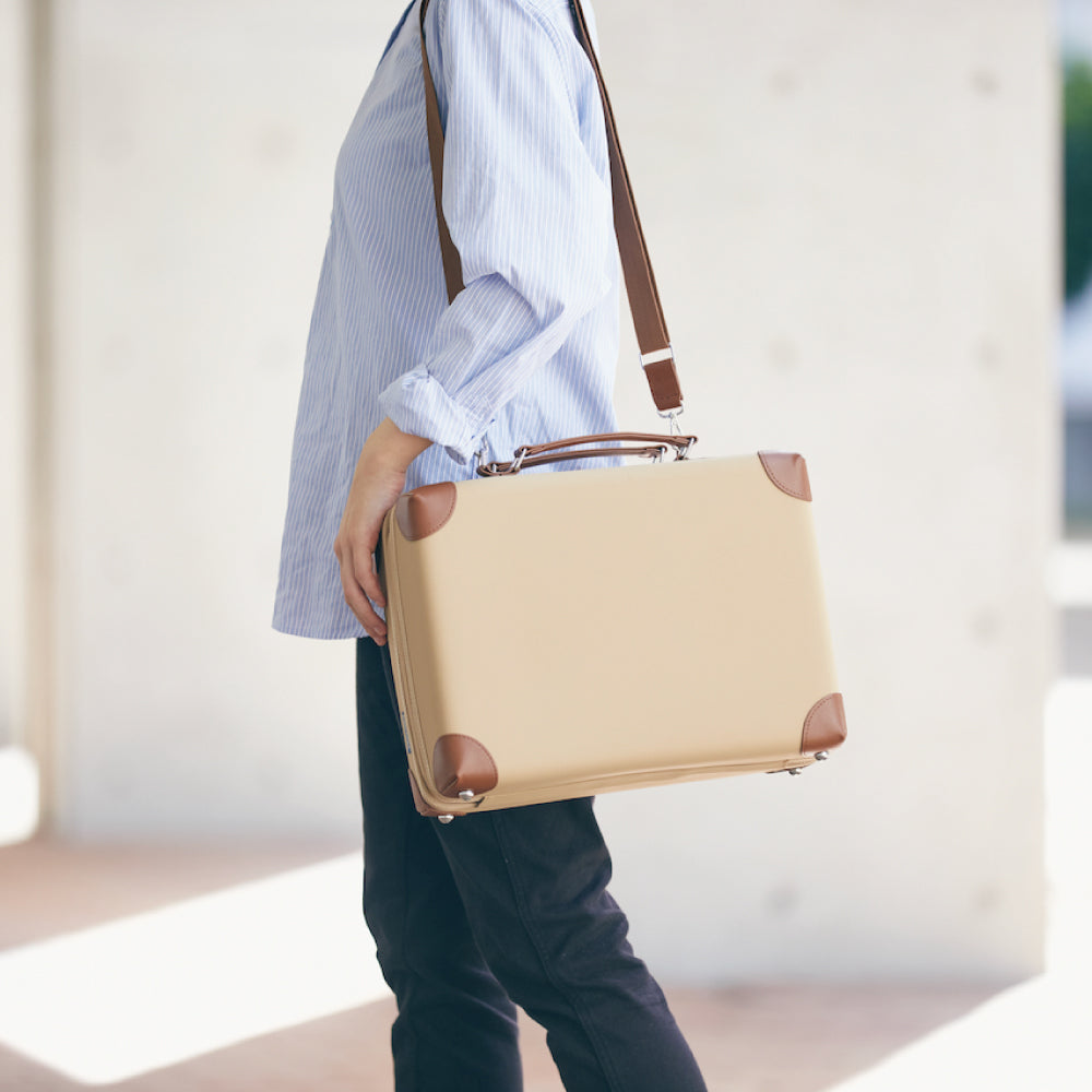 KING JIM Carchette Large Carrying Case