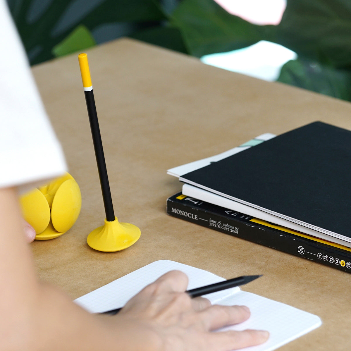 HMM Playful Eraser Ball [Grey, Yellow, Pink]