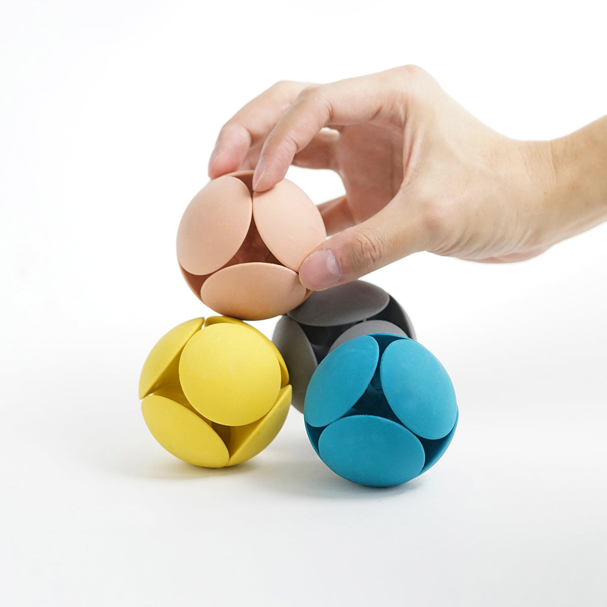 HMM Playful Eraser Ball [Grey, Yellow, Pink]