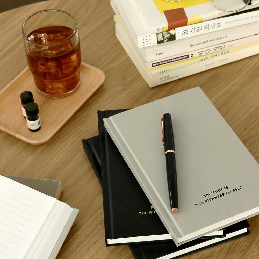 Iconic Solitude Tomoe River Line Notebook - Fountain Pen Friendly
