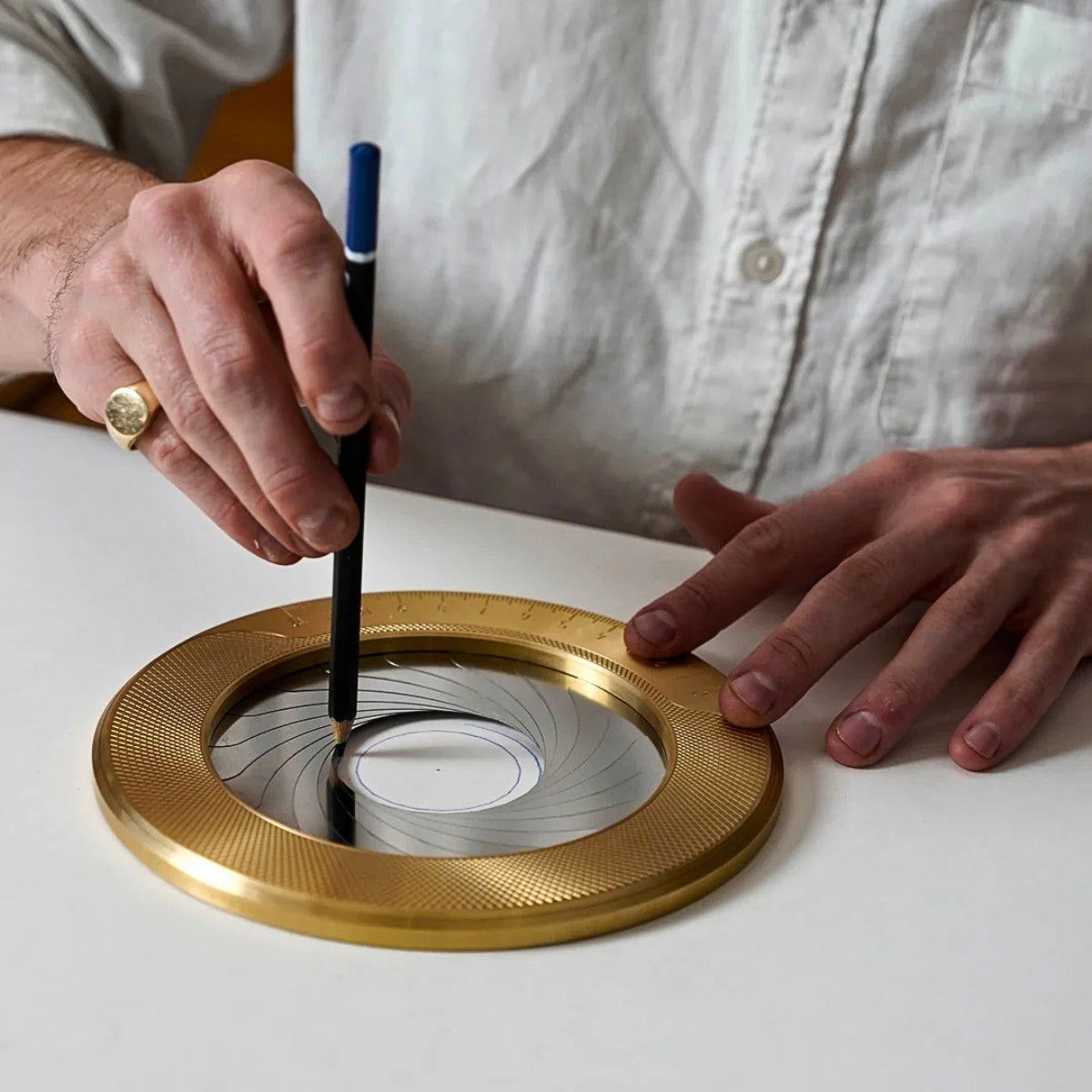Makers Cabinet Iris Large Format