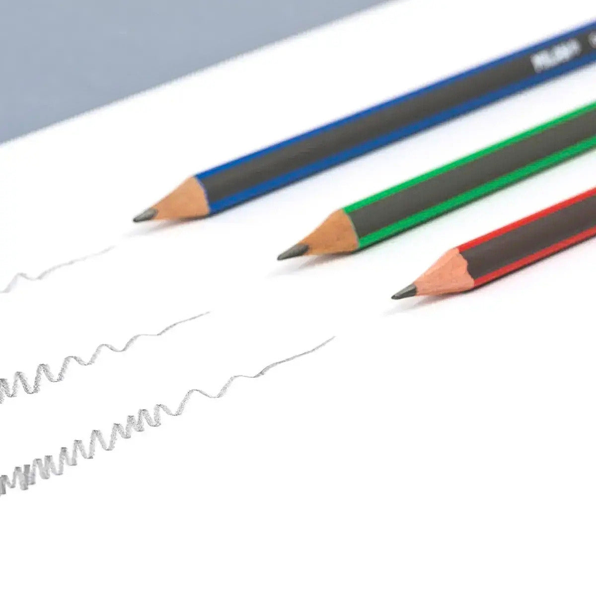 Milan Graphite Pencils & Synthetic Rubber Eraser 430 Set