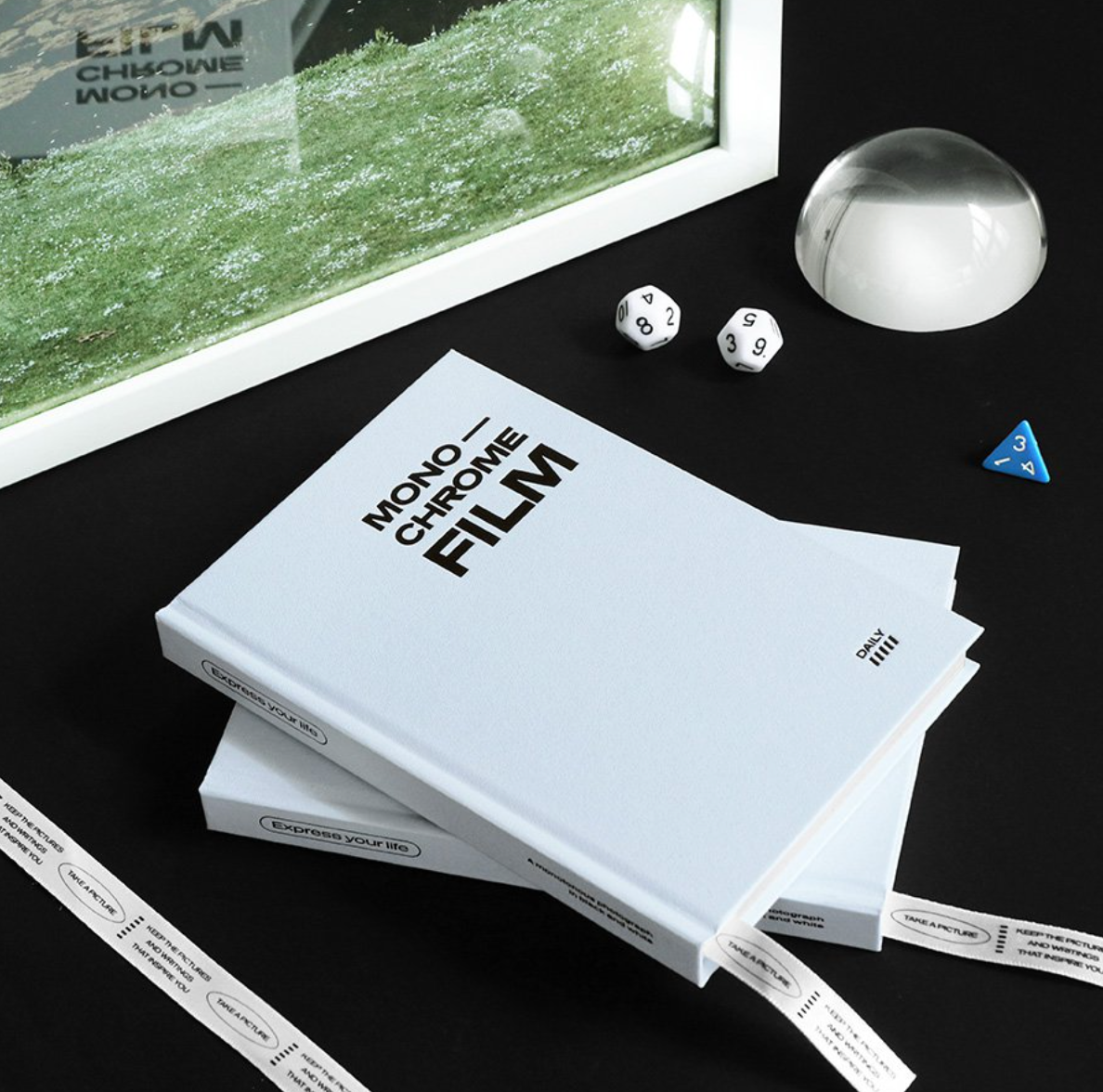 Iconic Monochrome Undated Planner [12 Months]
