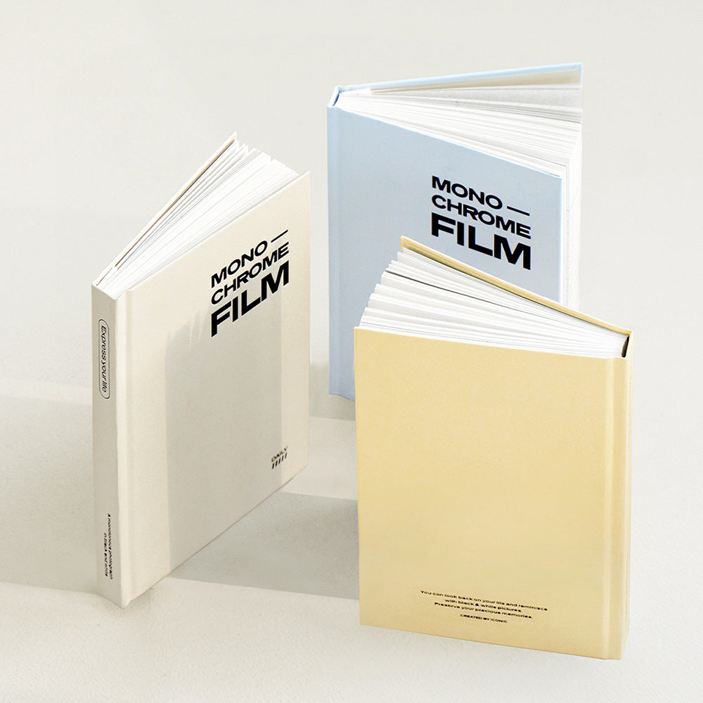 Iconic Monochrome Undated Planner [12 Months]