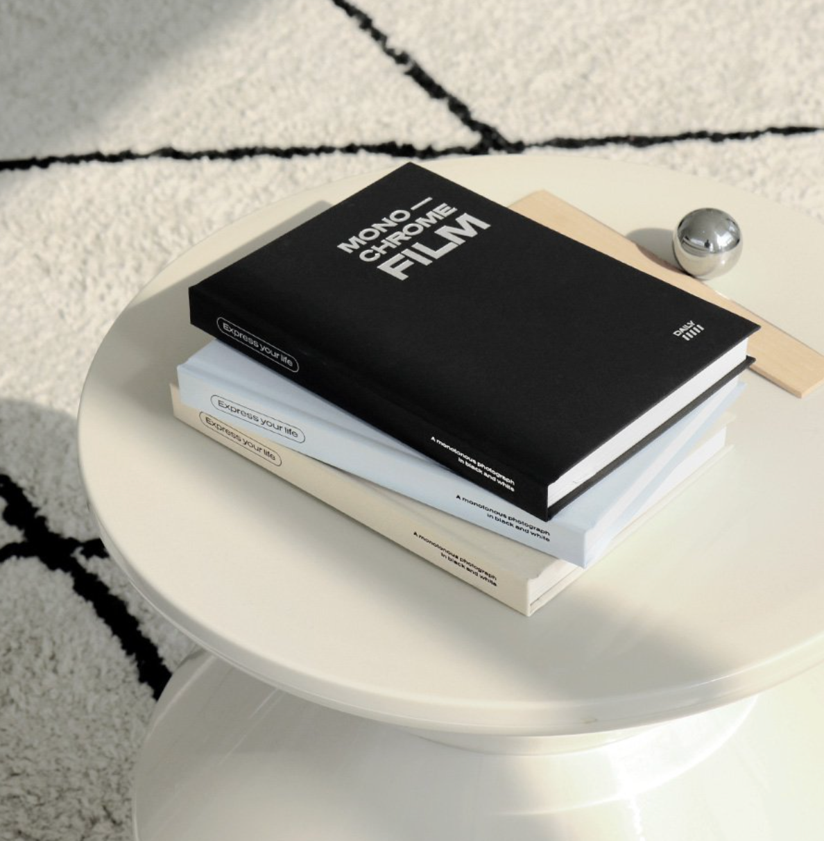 Iconic Monochrome Undated Planner [12 Months]