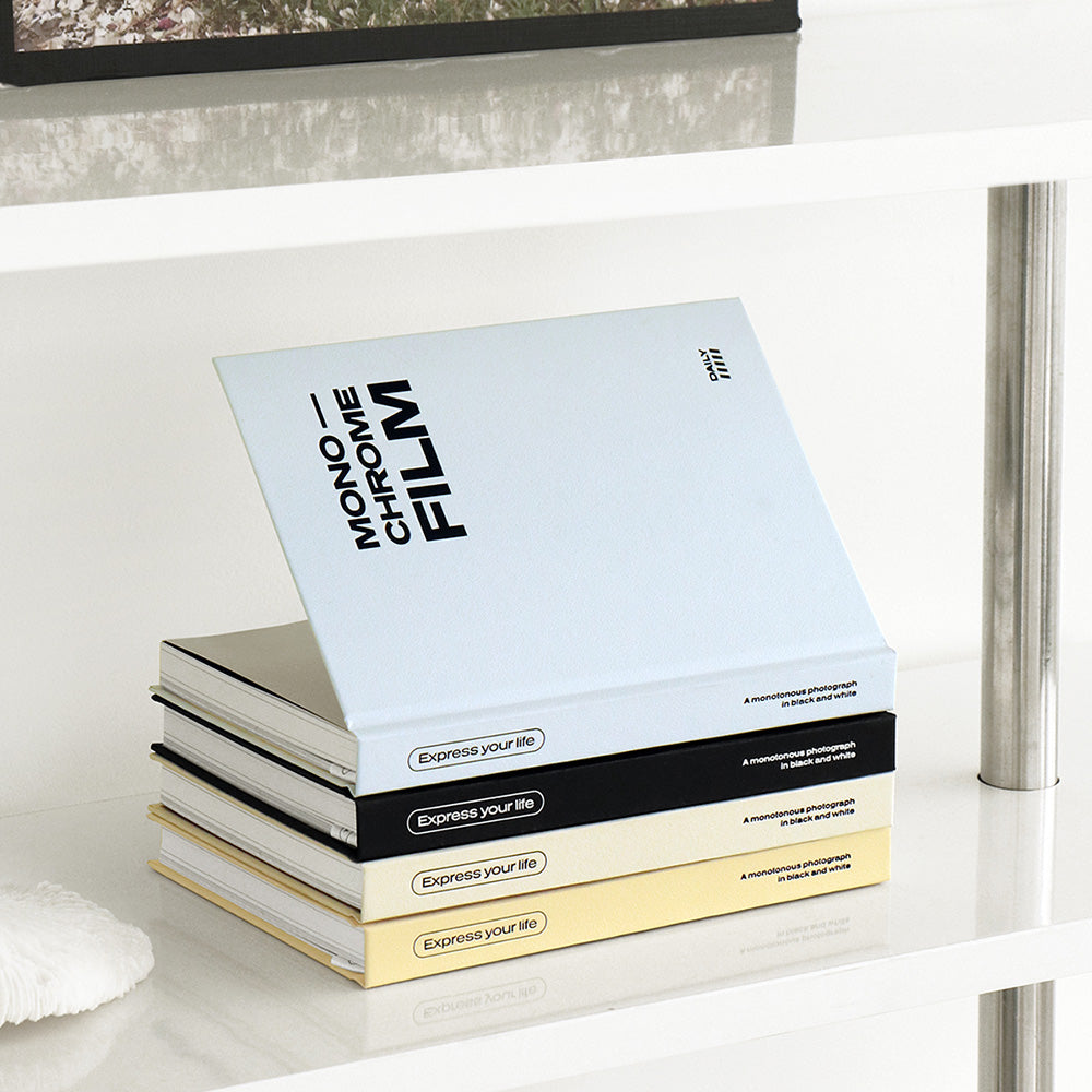 Iconic Monochrome Undated Planner [12 Months]