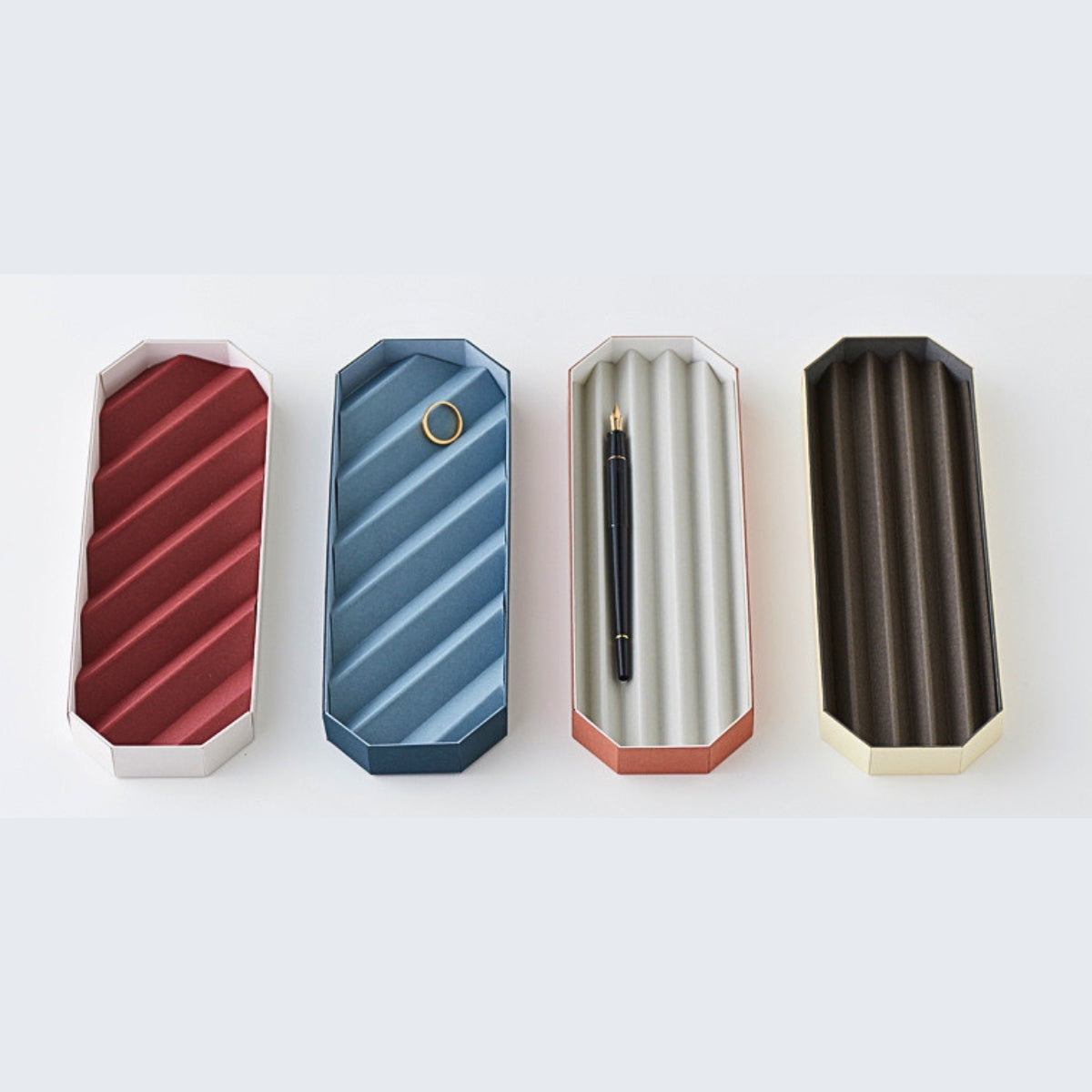 Sikigu Pleats Tray [Oblique, Straight]