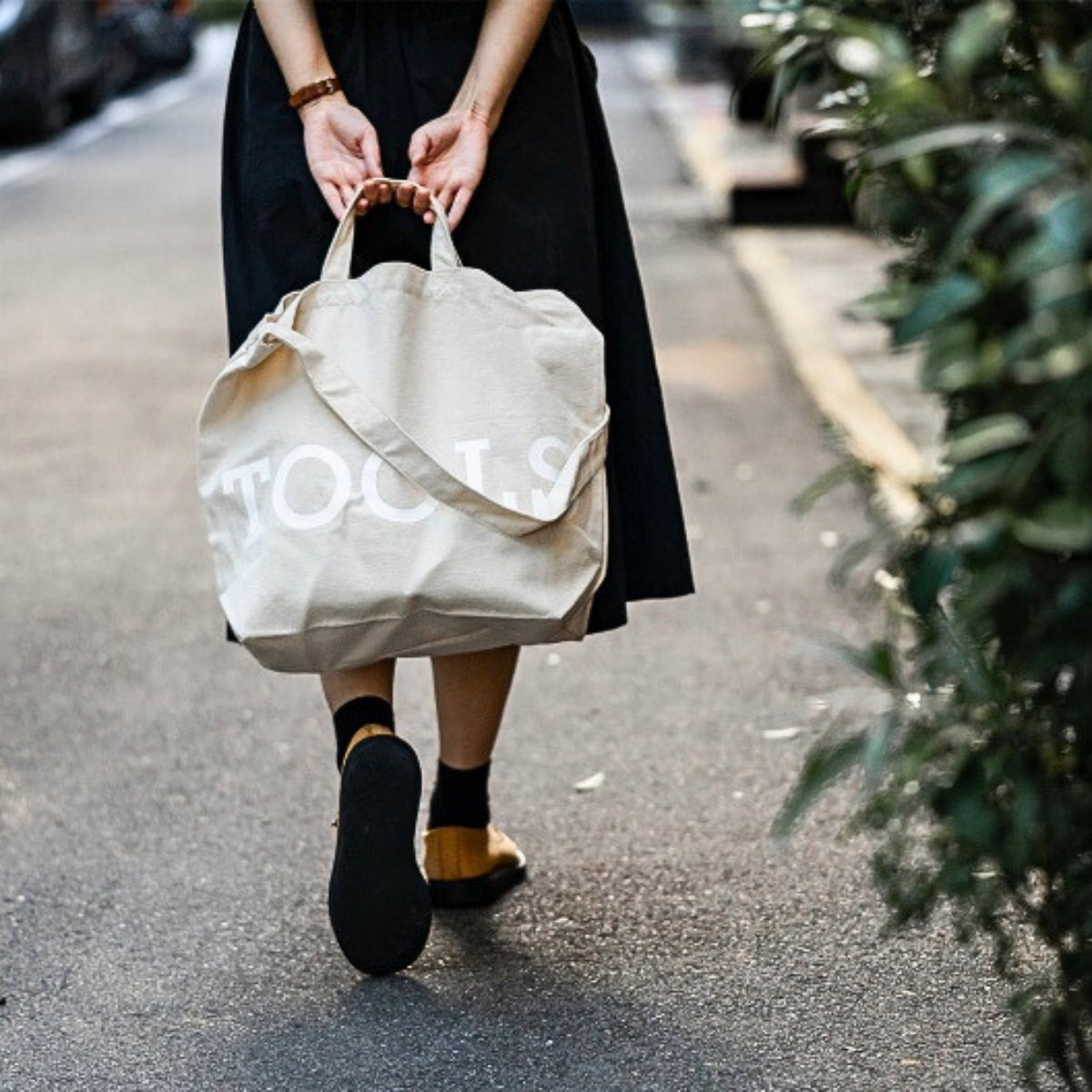 Tools To Live By Tote Bag [Biege]